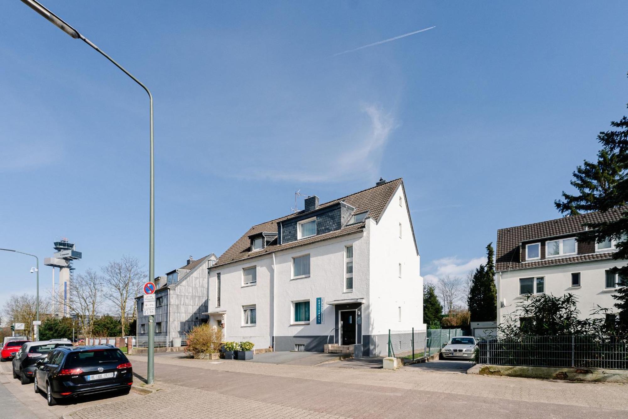 Gaestehaus Am Flughafen Duesseldorf 외부 사진